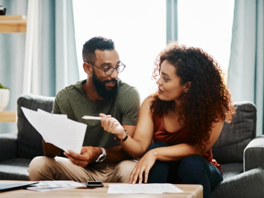 young students budgeting